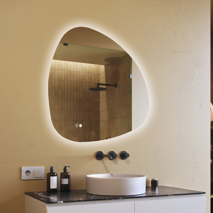 Specchio irregolare con illuminazione, 94x94 cm, bicolore, interruttore tattile, tappetino riscaldante