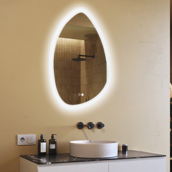 Specchio irregolare con illuminazione, 64x94 cm, bicolore, interruttore a sfioramento, tappetino riscaldante