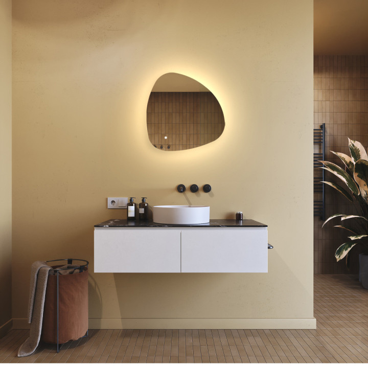 Specchio irregolare con illuminazione, 54x54 cm, bicolore, interruttore tattile