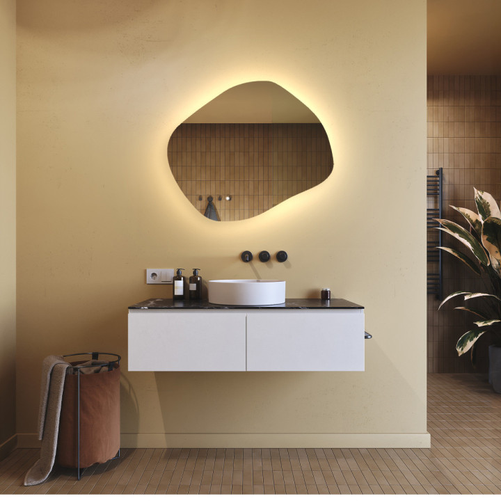 Specchio da bagno con illuminazione, 64x54 cm, bicolore, interruttore tattile