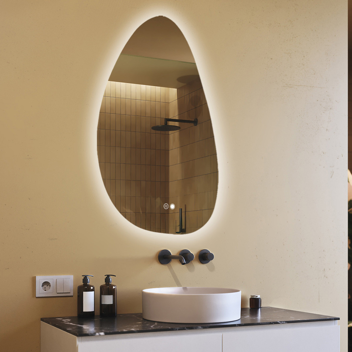 64x104 cm Lustro nieregularne z podświetleniem, 64x104cm, Dual color, Włącznik dotykowy, Mata grzewcza